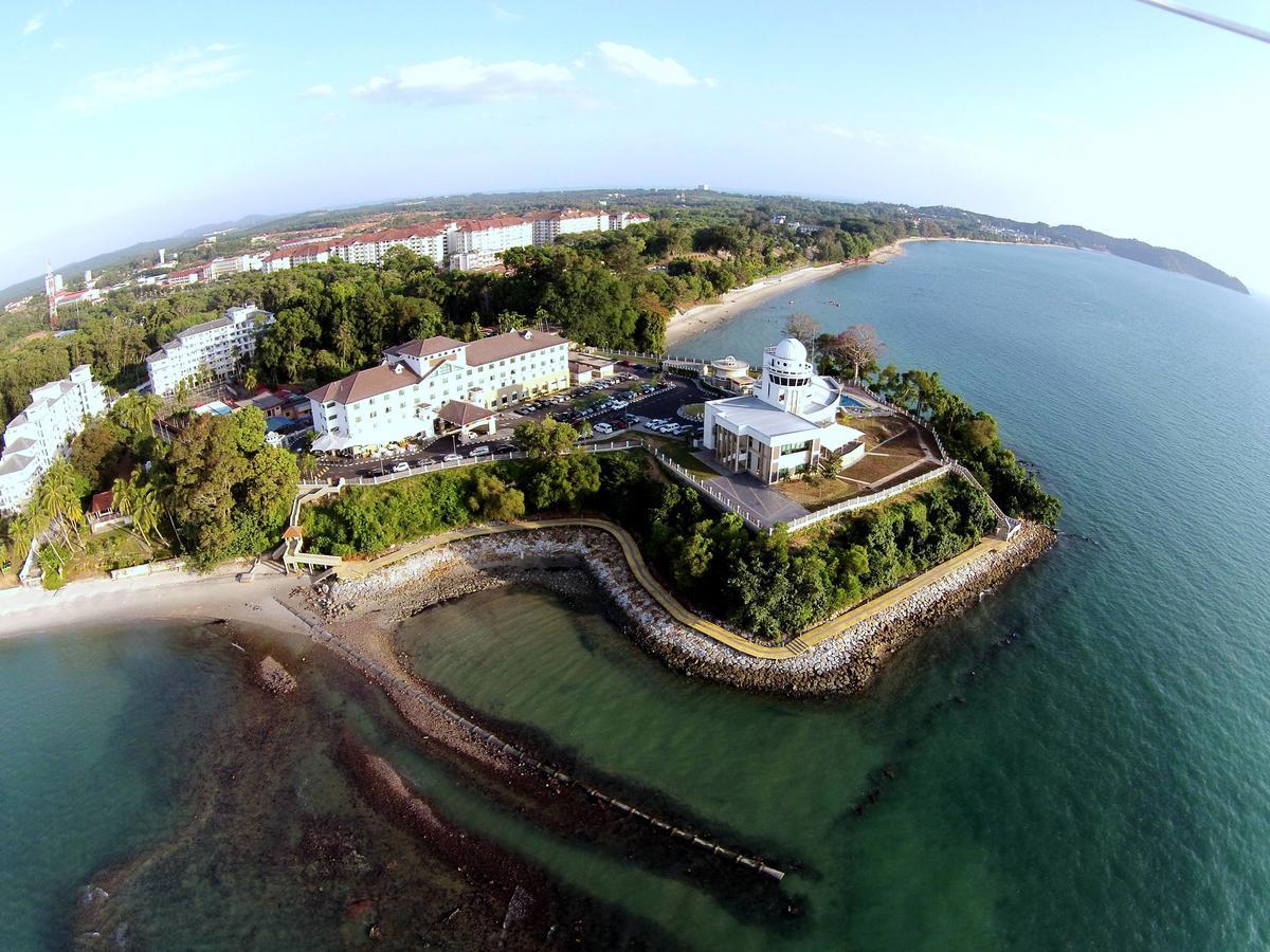 Klana Beach Resort Port Dickson Exteriör bild